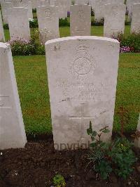 Etaples Military Cemetery - Murton, E G