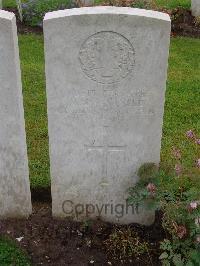 Etaples Military Cemetery - Nangle, Matthew John Steele