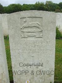 Etaples Military Cemetery - Narey, S