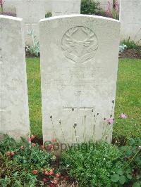 Etaples Military Cemetery - Naylor, Bernard
