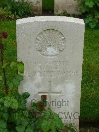 Etaples Military Cemetery - Neal, Bertram