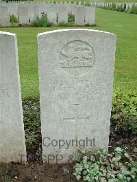 Etaples Military Cemetery - Neal, Harry