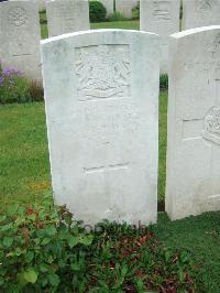 Etaples Military Cemetery - Needham, Thomas Vaughan