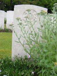 Etaples Military Cemetery - Nelson, George Harold