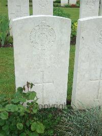 Etaples Military Cemetery - Newton, John Charles