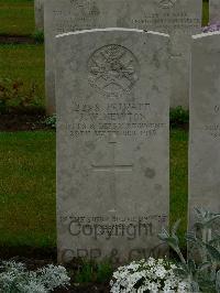 Etaples Military Cemetery - Newton, John William