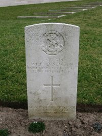 Etaples Military Cemetery - Newton, Wilfrid