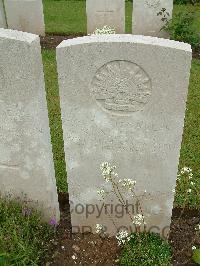 Etaples Military Cemetery - Nicholls, George