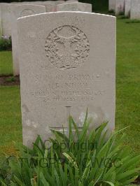 Etaples Military Cemetery - Nicol, James Ross