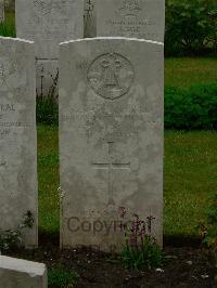 Etaples Military Cemetery - Noble, George Randolph