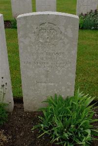 Etaples Military Cemetery - Noble, J M
