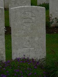 Etaples Military Cemetery - Nolan, Peter