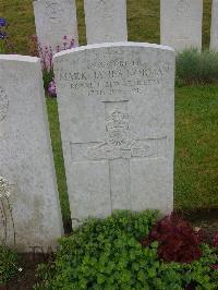 Etaples Military Cemetery - Norman, Mark James