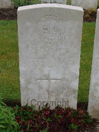 Etaples Military Cemetery - Norris, Charles Frederick