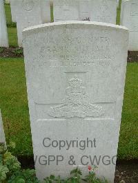 Etaples Military Cemetery - Nuttall, Frank