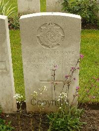Etaples Military Cemetery - Olford, Arthur
