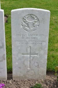 Etaples Military Cemetery - Oliver, Walter