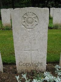 Etaples Military Cemetery - Ormrod, Harold