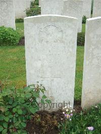 Etaples Military Cemetery - Osler, C