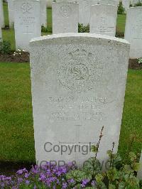 Etaples Military Cemetery - Owen, W H