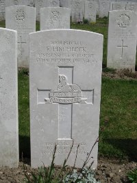 Etaples Military Cemetery - Pinchbeck, Fred