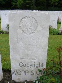 Etaples Military Cemetery - Packwood, H