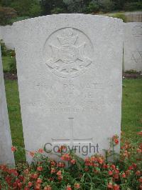 Etaples Military Cemetery - Page, Willie Henry