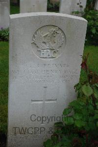 Etaples Military Cemetery - Page, William Henry