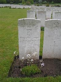 Etaples Military Cemetery - Paisley, Albert
