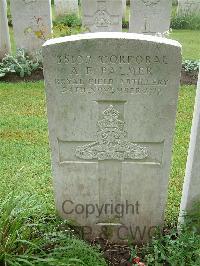 Etaples Military Cemetery - Palmer, A E