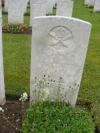 Etaples Military Cemetery - Pargeter, Arthur Baylis