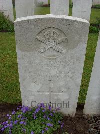 Etaples Military Cemetery - Park, J