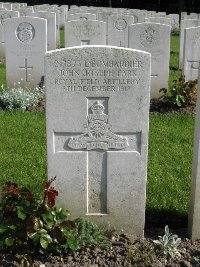 Etaples Military Cemetery - Park, John Joseph