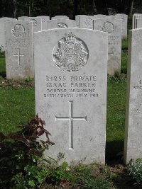 Etaples Military Cemetery - Parker, Isaac