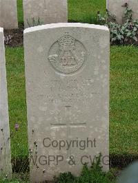 Etaples Military Cemetery - Parkin, Launcelot