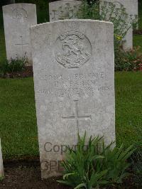 Etaples Military Cemetery - Parks, Harold Frederick
