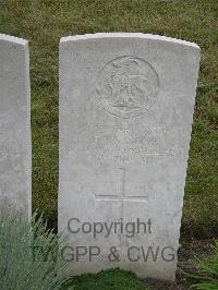 Etaples Military Cemetery - Parsons, Frank