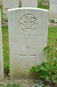 Etaples Military Cemetery - Patrick, Francis Herbert