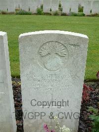 Etaples Military Cemetery - Patrick, G
