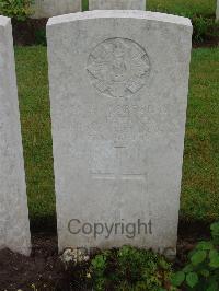 Etaples Military Cemetery - Patrick, W