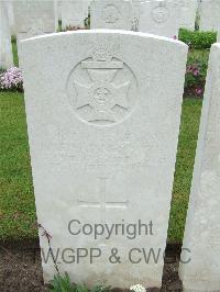 Etaples Military Cemetery - Patten, Joseph James