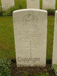 Etaples Military Cemetery - Patteson, R C