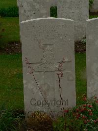 Etaples Military Cemetery - Payne, G