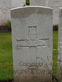 Etaples Military Cemetery - Pearce, W A