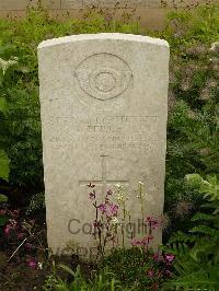 Etaples Military Cemetery - Peirce, Sydney Ernest