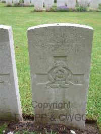 Etaples Military Cemetery - Pendlebury, W