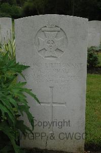 Etaples Military Cemetery - Penhale, Thomas William