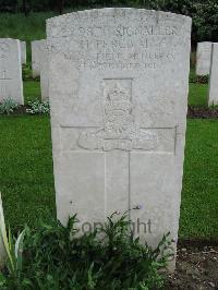 Etaples Military Cemetery - Percival, H
