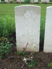 Etaples Military Cemetery - Perridge, S W