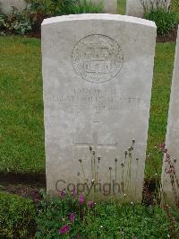 Etaples Military Cemetery - Peters, Albert William